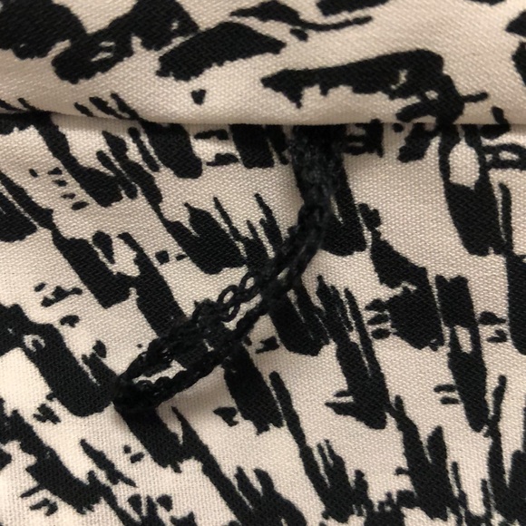 Women’s Mahina printed dress - Picture 8 of 8